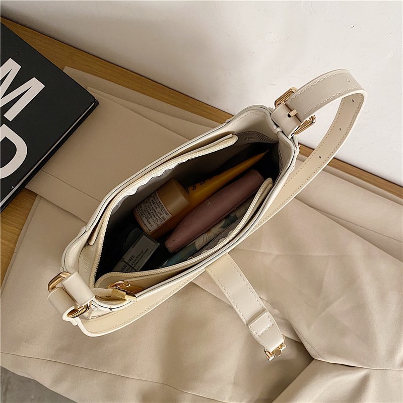 Arken | Mini Schultertasche Celine