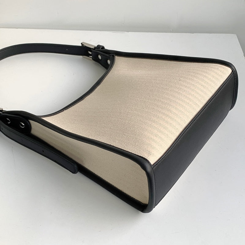 Arken | Mini Schultertasche Carlize