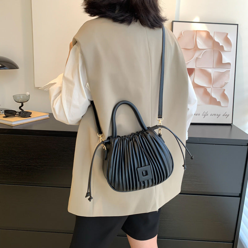 Arken | Plissierte Handtasche Orie