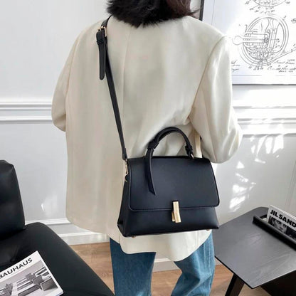 Arken | Schultertasche Sousi